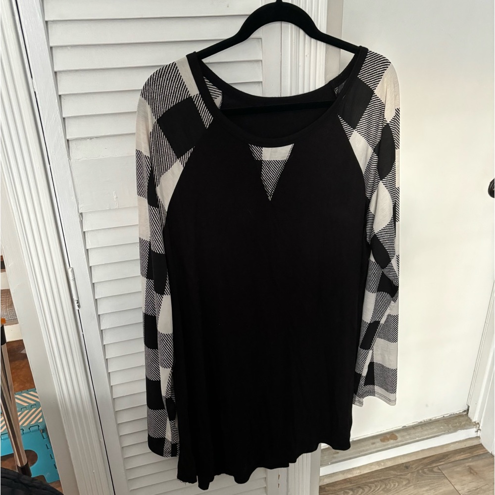Black and white buffalo plaid tunic